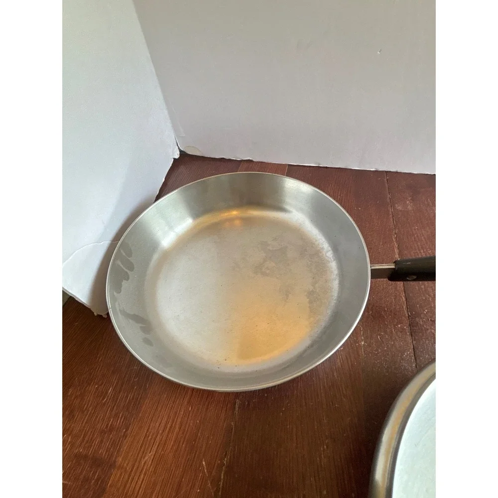Vintage Revere Ware 10 Inch Skillet Copper Clad Bottom Frying Pan with Lid 1801
